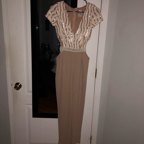 Sexy playful jumpsuit - Picture 2 of 9